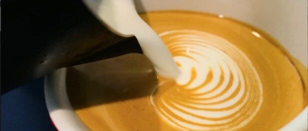 [FrontStreet Barista Notes] Frothing Milk for Latte Art